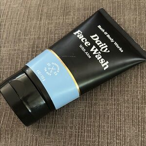 BATH & BODY WORKS Men Daily Face Wash with Aloe 4oz / 113g NEW